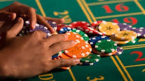 RTP997 Live Baccarat Myanmar ကတ်ဂိမ်း real dealer နှင့် online ကစားနေသောမြင်ကွင်း